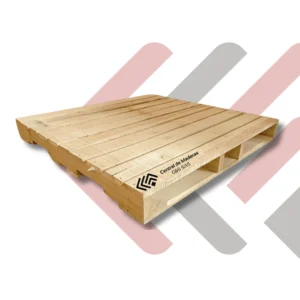 Estiba de madera tipo P utilizada en procesos de logística y distribución
