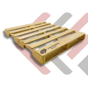 Estiba de madera usada tipo caja para almacenamiento y transporte de productos